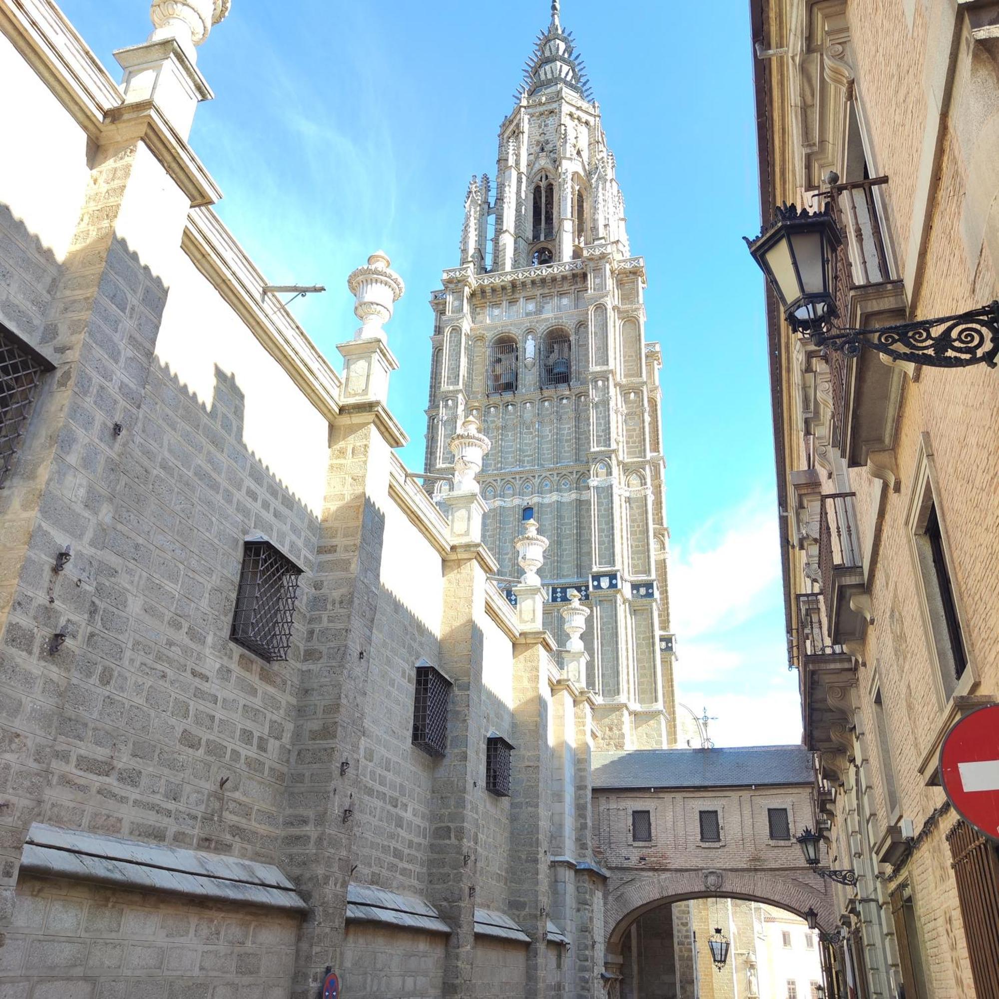 Tres Culturas Lux *